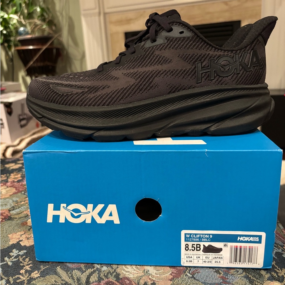 Hoka W Clifton 9 Black Athletic Shoes